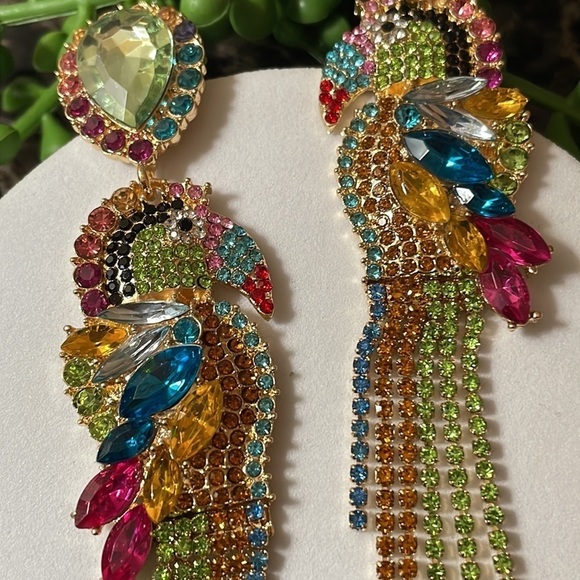 Parrot Bird Rhinestone Drop Earrings - Picture 14 of 17